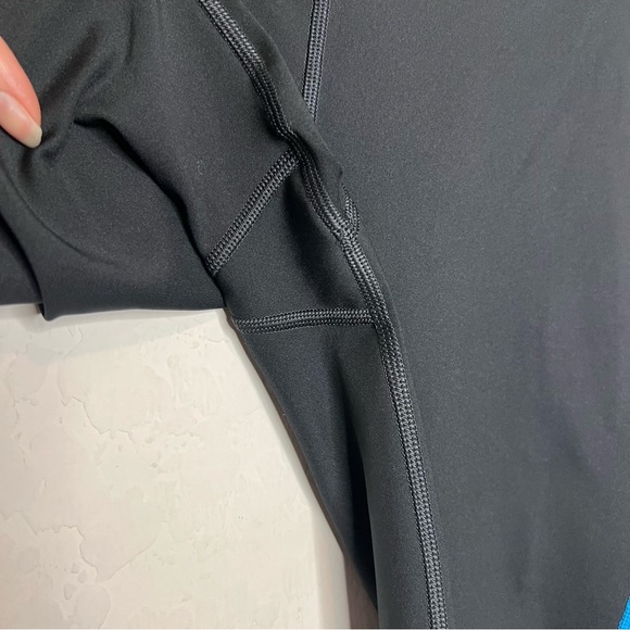 IVY PARK Colorblock Ankle Leggings. Size Medium - Picture 10 of 11